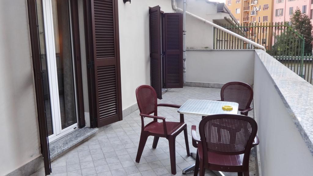 Lux Hotel Durante Milano Dış mekan fotoğraf