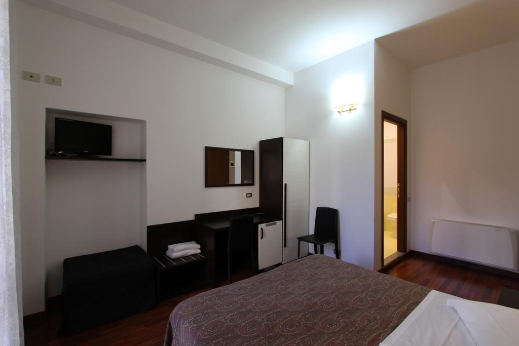 Lux Hotel Durante Milano Dış mekan fotoğraf