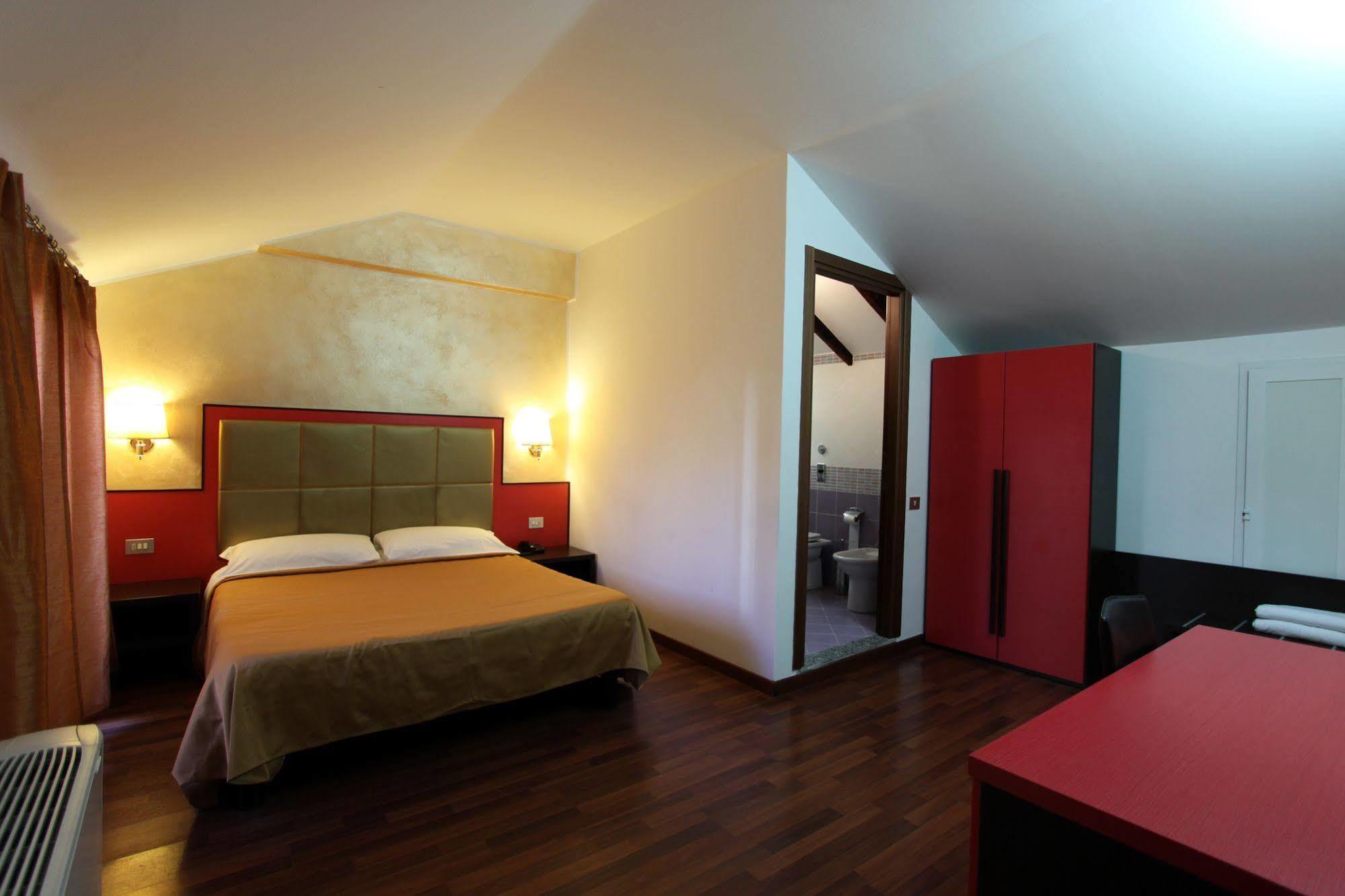 Lux Hotel Durante Milano Dış mekan fotoğraf