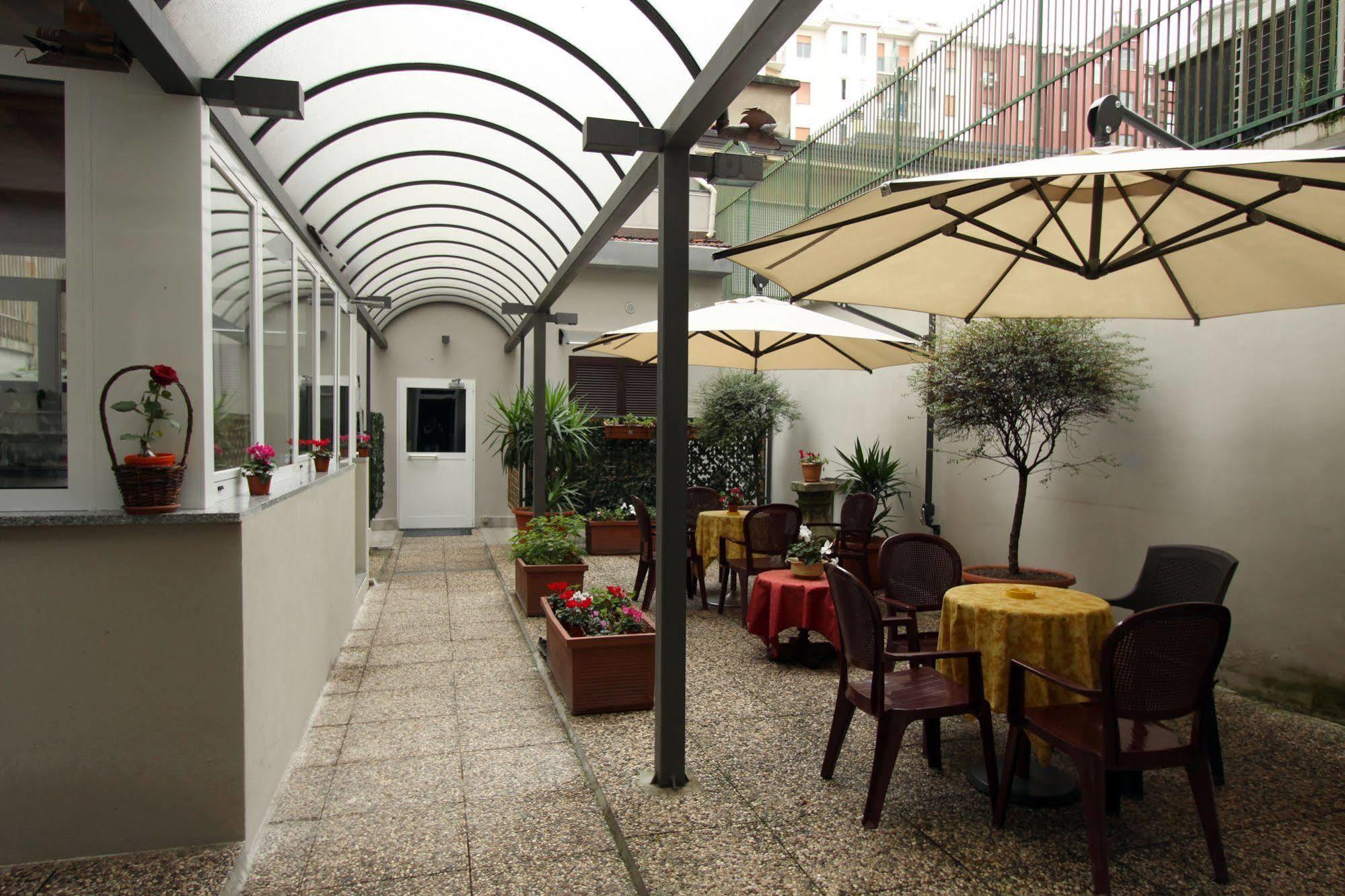 Lux Hotel Durante Milano Dış mekan fotoğraf