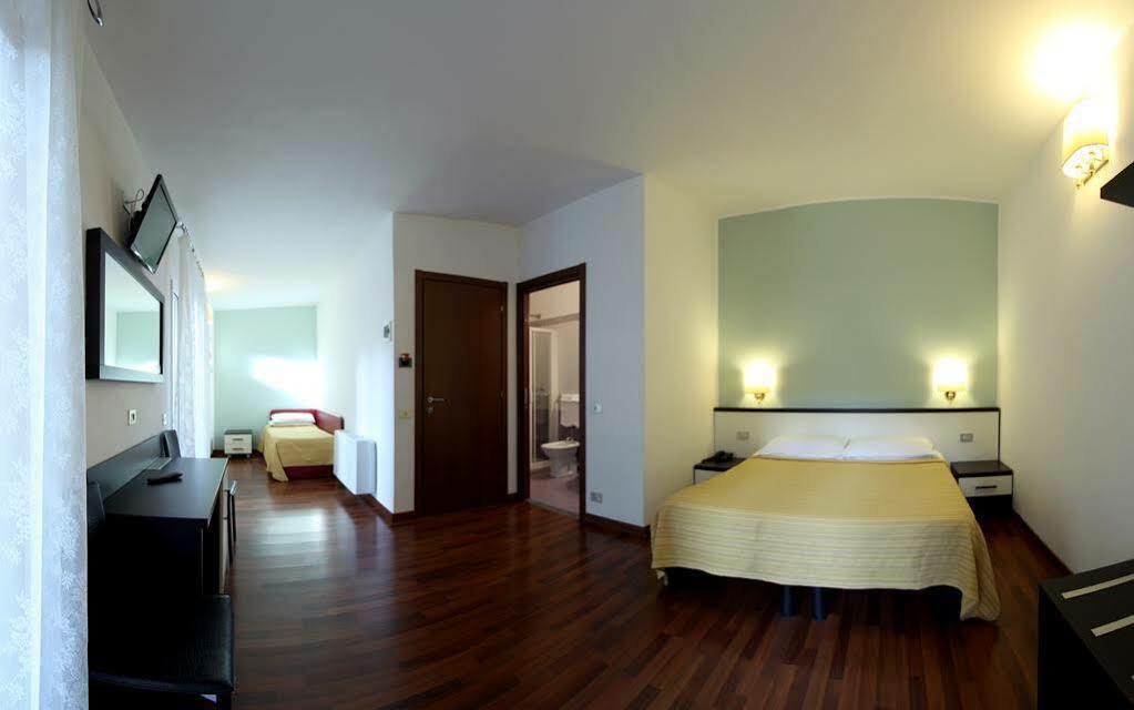 Lux Hotel Durante Milano Dış mekan fotoğraf